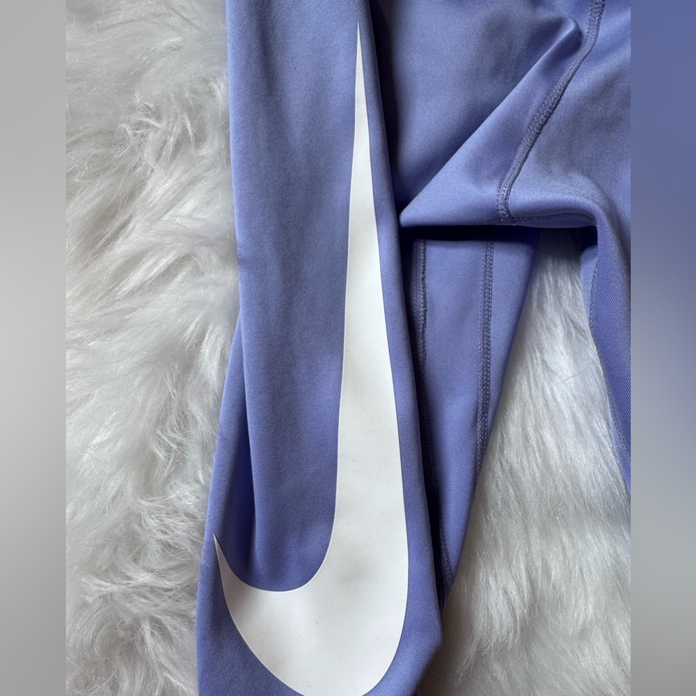 Nike Size S Women's Lavender Swoosh High-Rise 7/8 Leggings - Picture 7 of 11